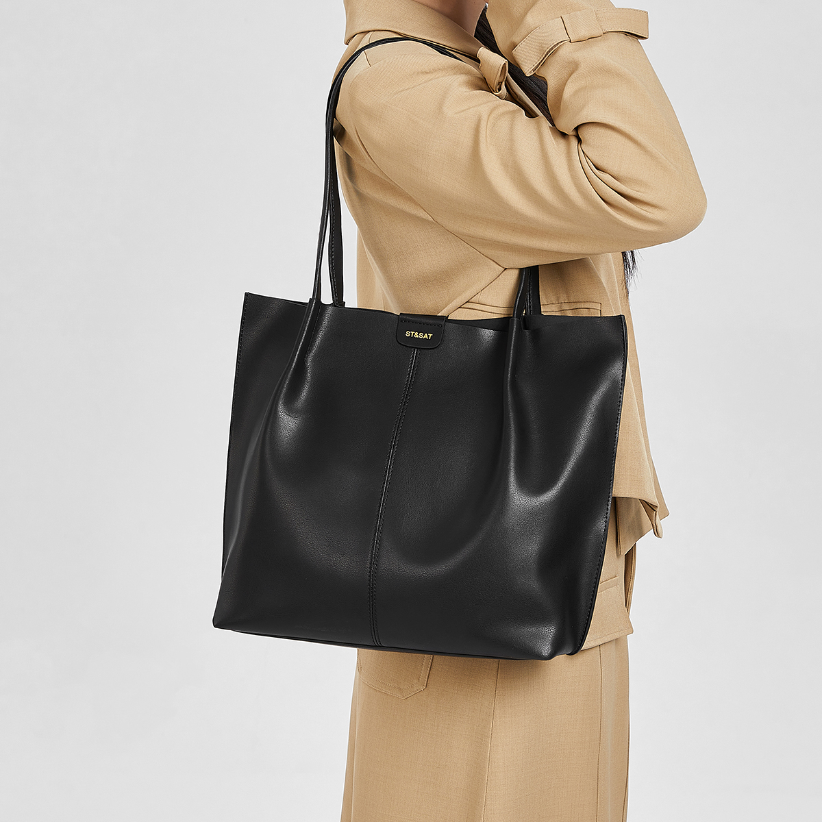 ST&SAT   tote