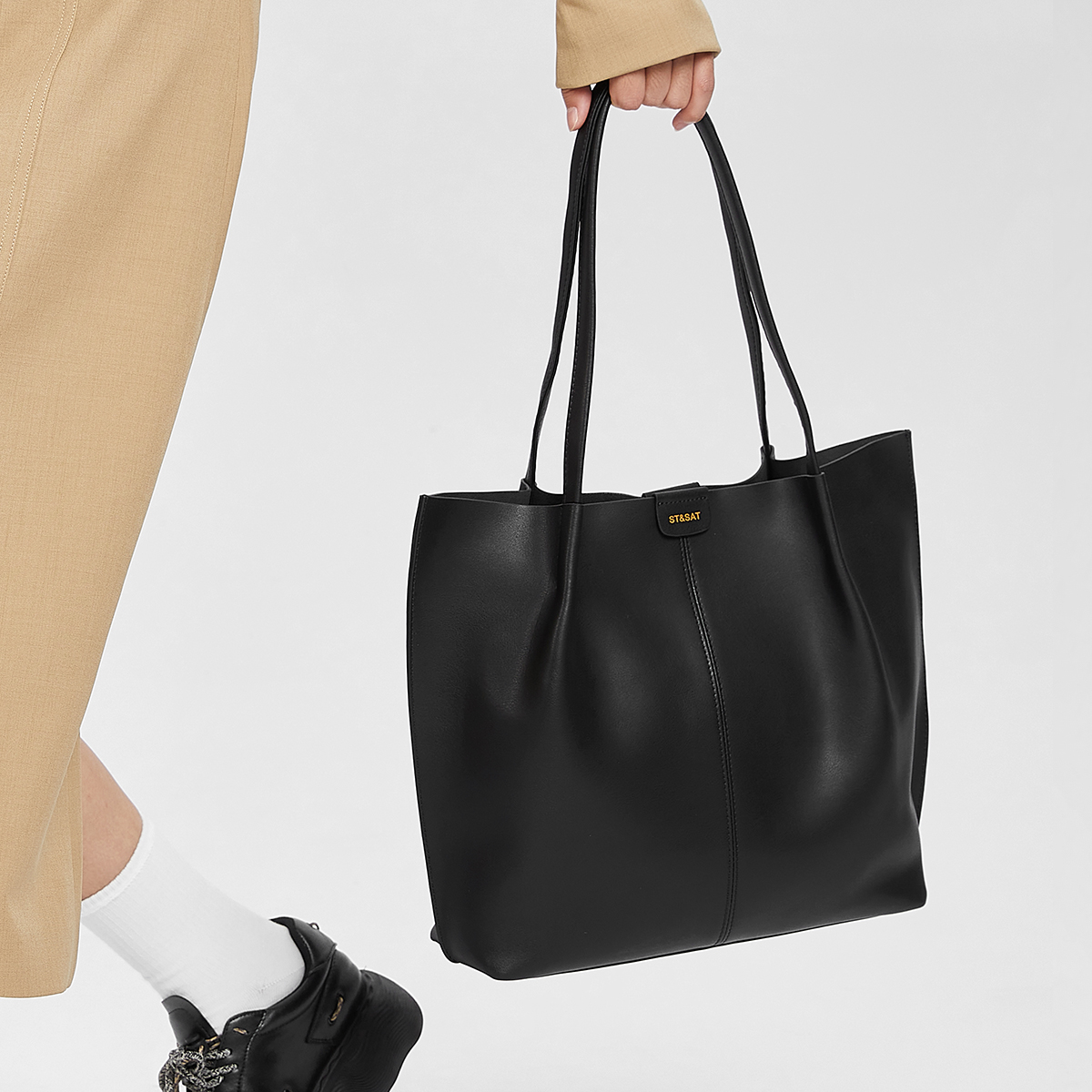 ST&SAT   tote