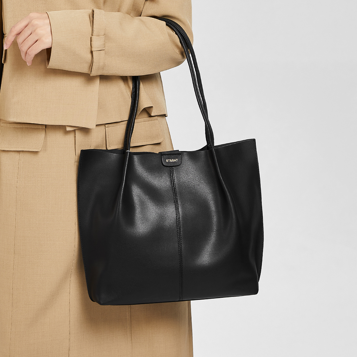 ST&SAT   tote