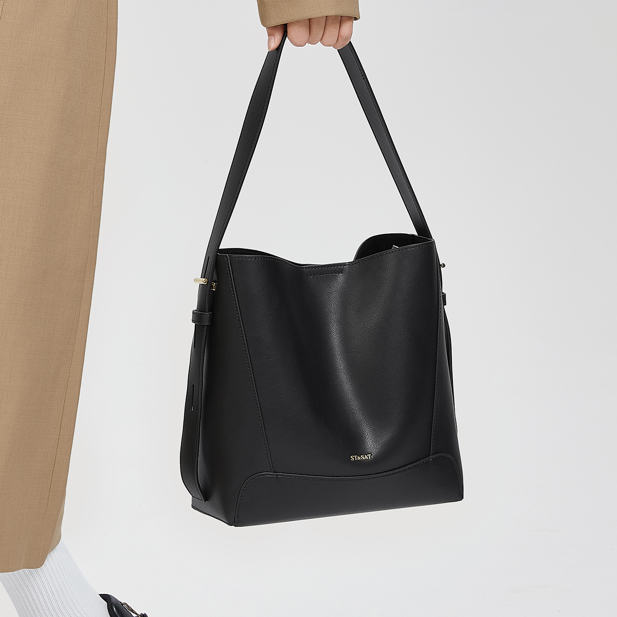 ST&SAT   tote