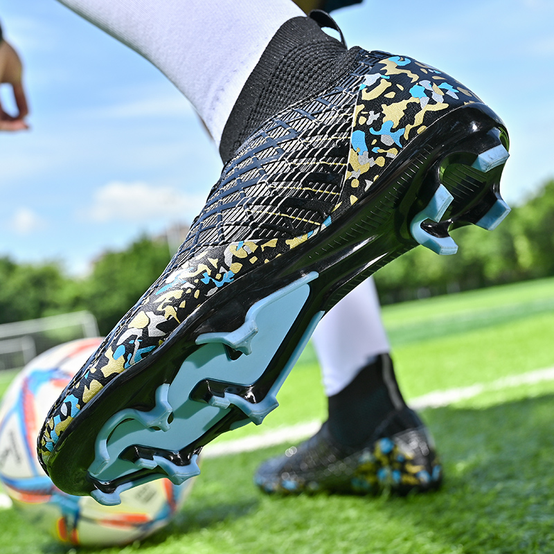 TOMAY Fabric Soccer Shoes Men’s