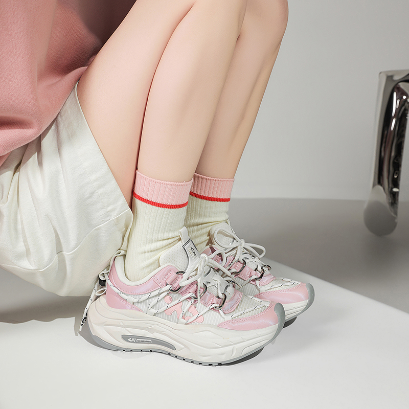 CN Cushioning Height Increasing Lightweight Breathable And Quick Dry Slip Resistant Low top EVA Casual City Commuting