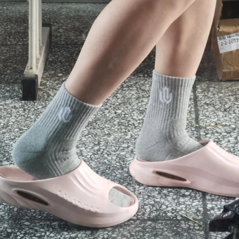 AW1   5