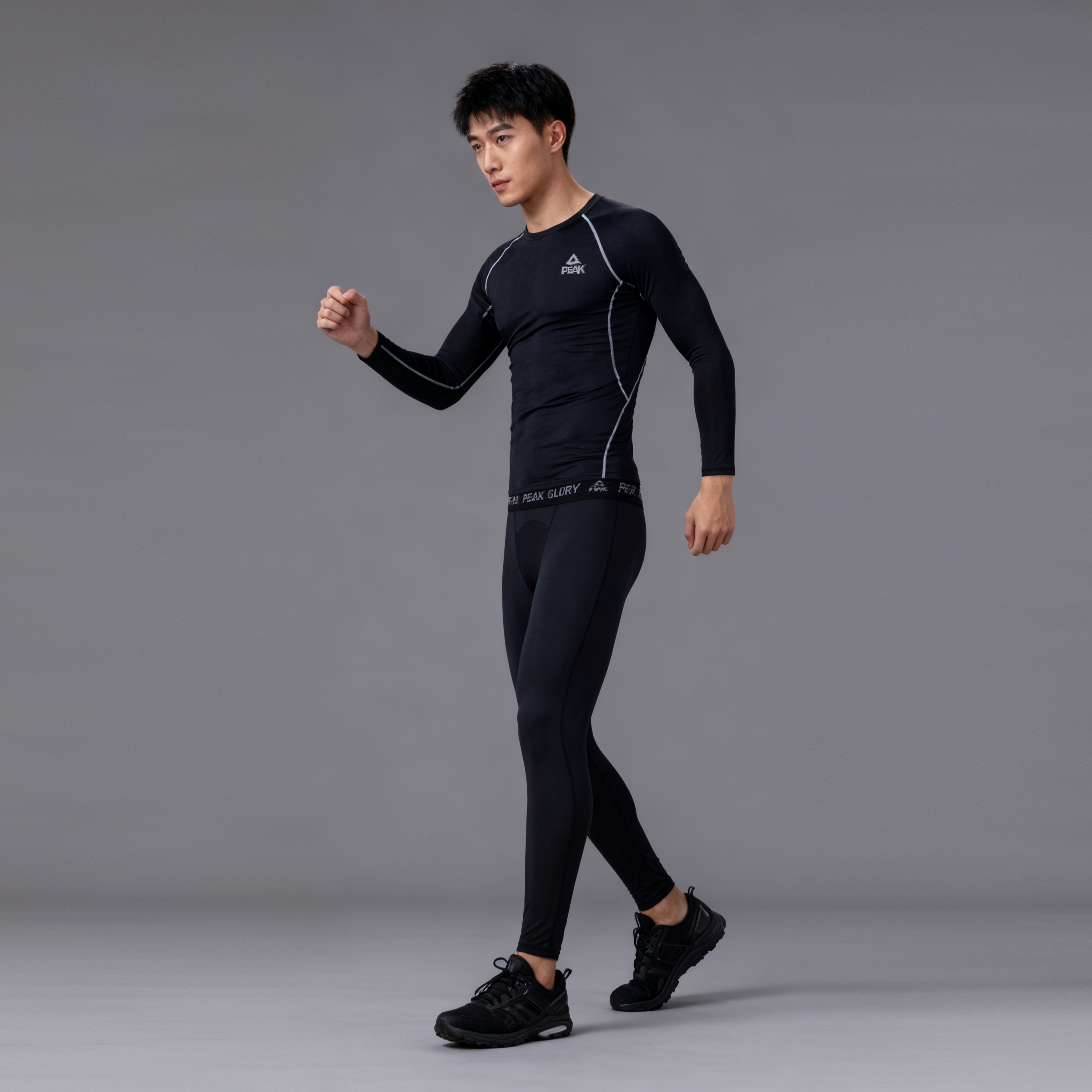 PEAK Fitness Sets Unisex Crew Neck Moderate