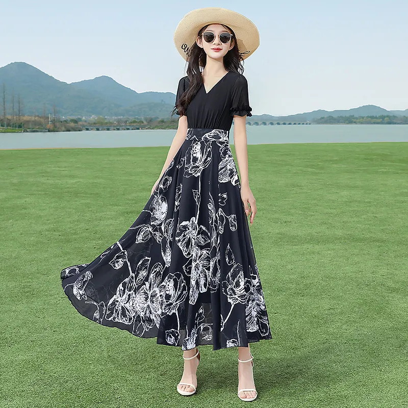 Cypress House Short Sleeved Dress Women's Black Top And Black Bottom With White Floral