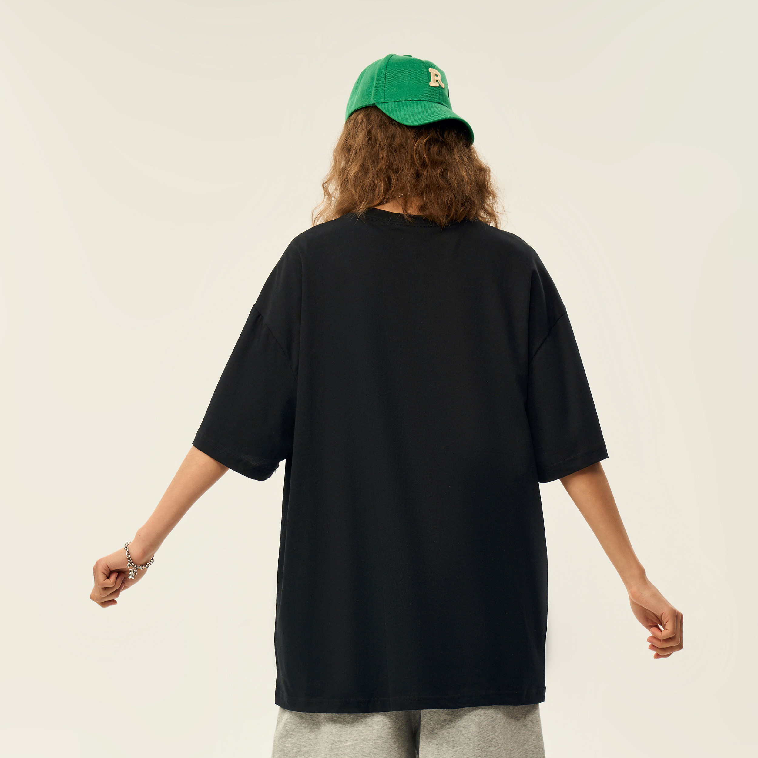 COMOWA Love is not endless abuse. Fun creative no-letter Logo print loose drop-shoulder heavy cotton short-sleeve T-shirt and shorts casual sportswear set, unisex