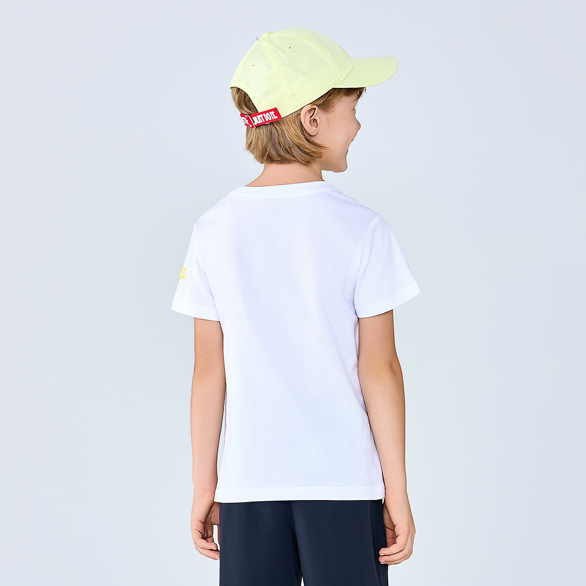 Мужская футболка Nike Tee (белая) — фото 5