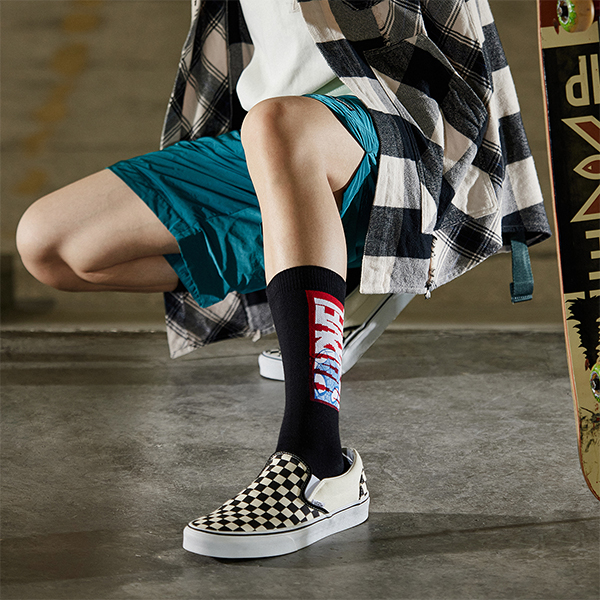 Stance x MARVEL/  LOGO   1