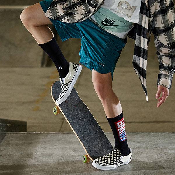 Stance x MARVEL/  LOGO   1