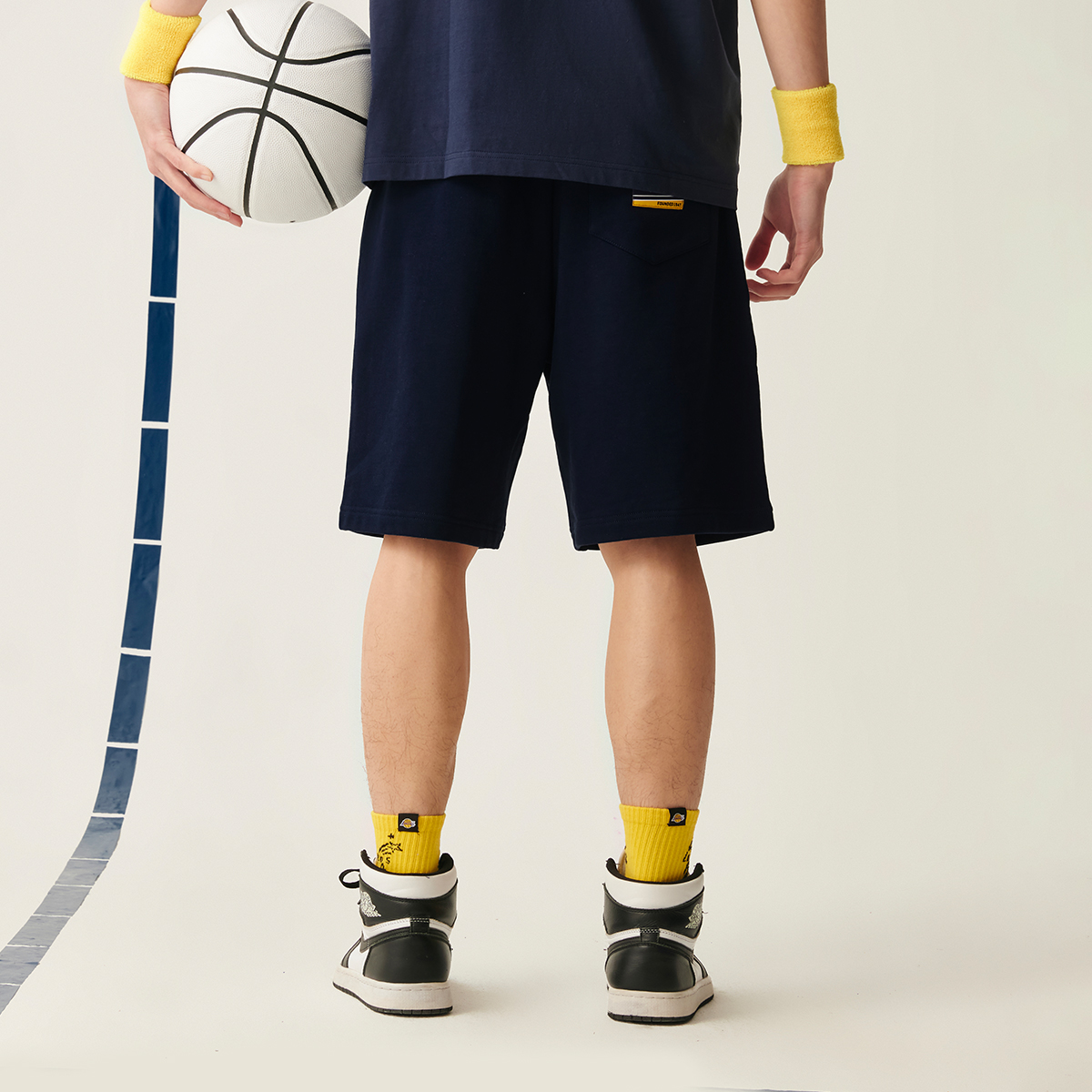 Шорты JACK JONES· JACK&JONES x NBA Logo (желто-фиолетовые) — фото 19
