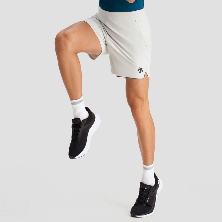 DESCENTE Work Out Sports Shorts Men’s Moderate