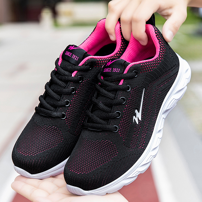DOUBLE STAR 88 Running Shoes Women’s Black Rose Red
