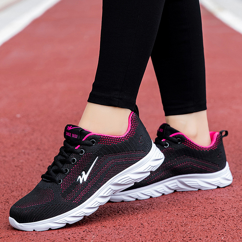DOUBLE STAR 88 Running Shoes Women’s Black Rose Red