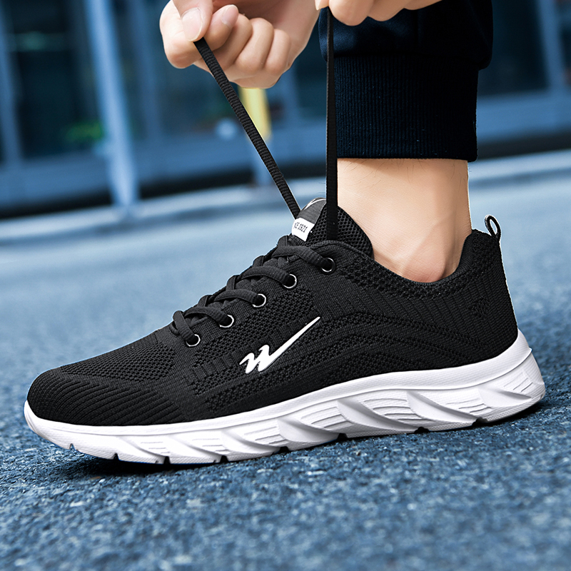 DOUBLE STAR 88 Low top Running Shoes Men’s Black White