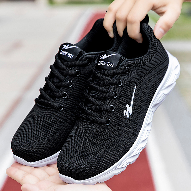DOUBLE STAR 88 Low top Running Shoes Women’s Black White
