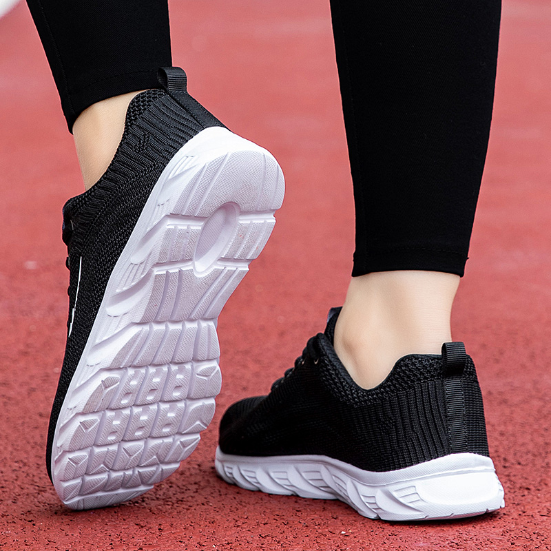 DOUBLE STAR 88 Low top Running Shoes Women’s Black White