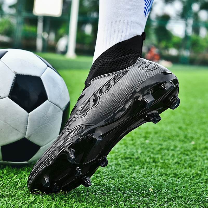 DOUBLE STAR 88 Synthetic Leather Lightweight Soccer Shoes Unisex Black