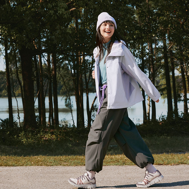Skechers Jackets & Coats Women’s Light White Gray