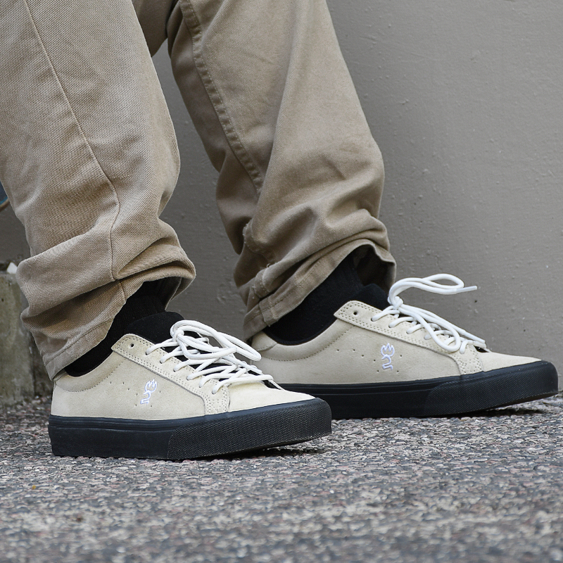 GOLUCK The Big Dipper Abrasion Resistant Low top Skateboard Shoes Unisex