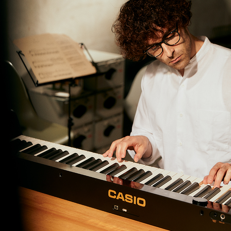 Цифровое пианино Casio PX-S5000 (черное) — фото 5