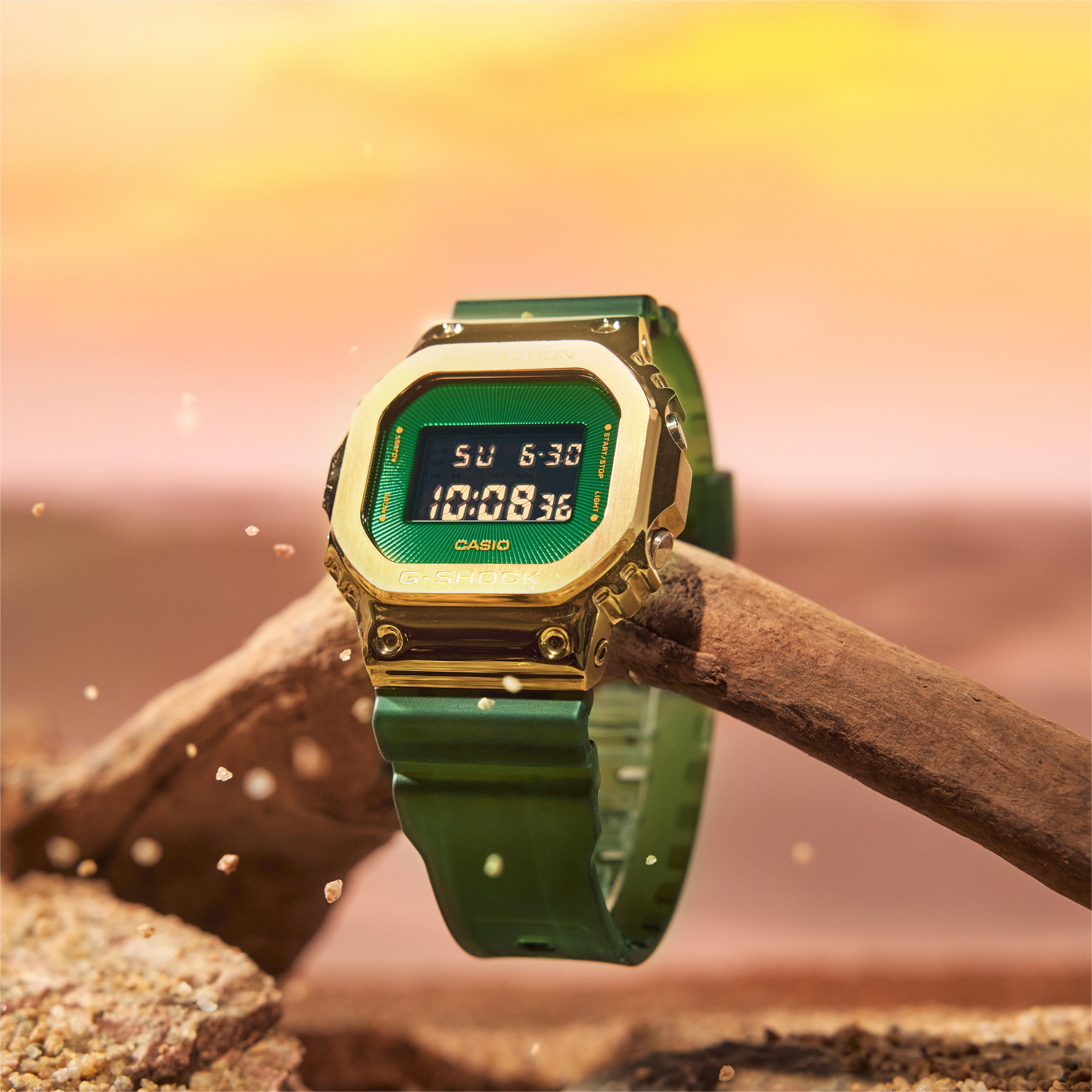 CASIO G-SHOCK 43mm GM-5600CL-3PR