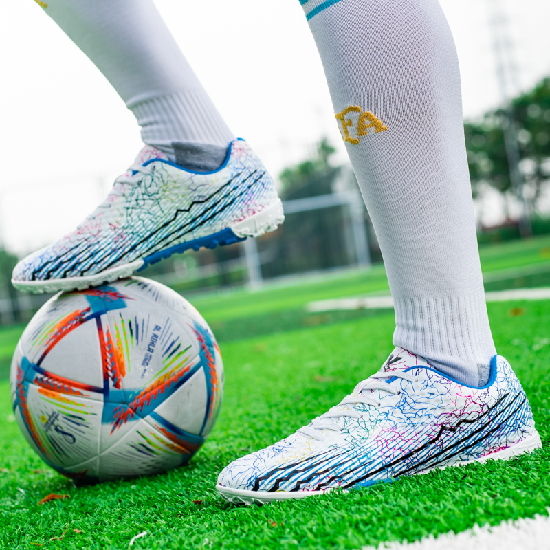SHUANGDING Comfortable And Trendy TF Turf Artificial Turf Slip Resistant, Abrasion Resistant, Breathable