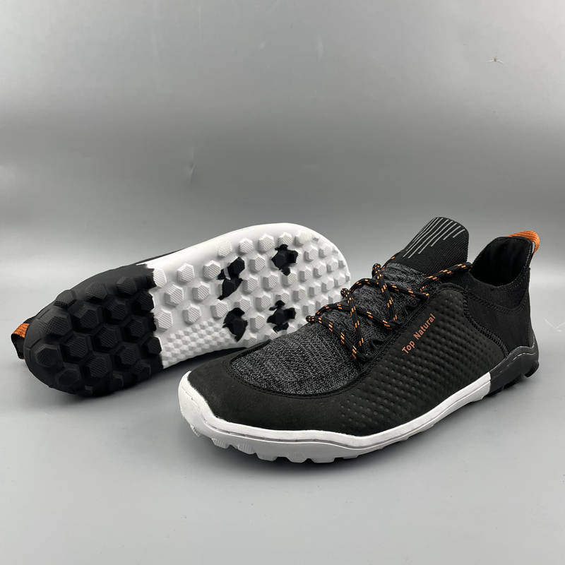 SHUANGDING Breathable And Lightweight Low top Training Shoes Men’s Black