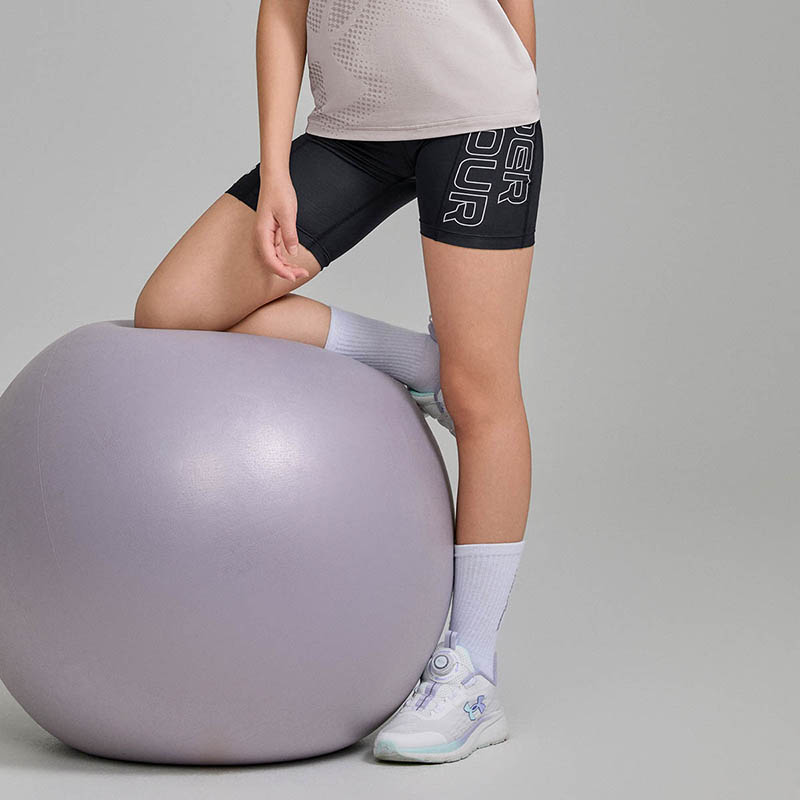 Детские шорты Under Armour (черные) — фото 11