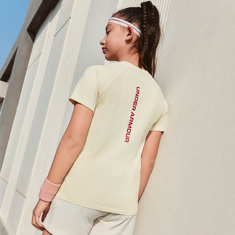 Футболка Under Armour Under ArmourT (серая) — фото 20