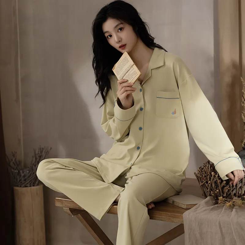 Floating light islands Women's Pajama Sets