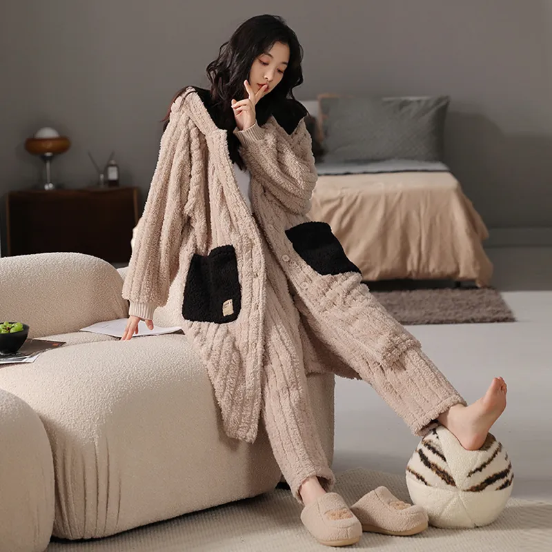 Floating light islands Women's Pajama Sets