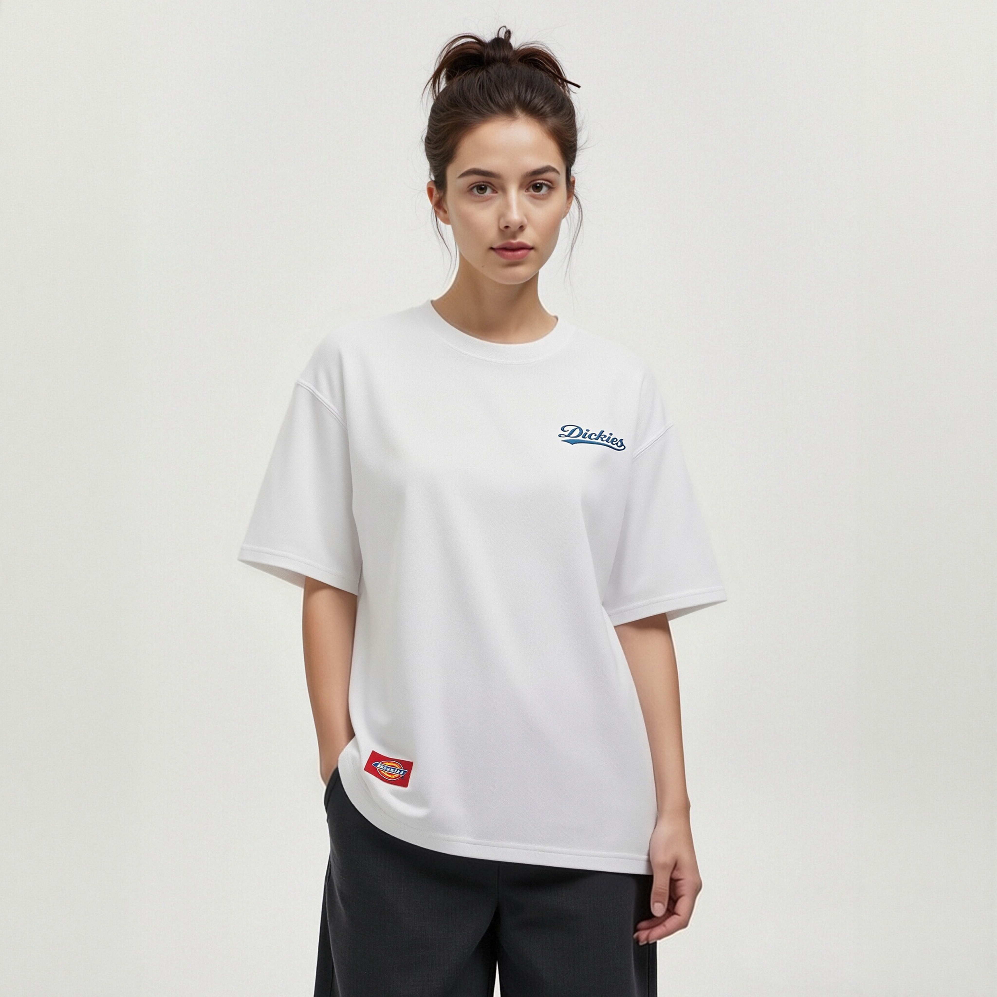 Женская футболка Dickies (черная) — фото 3