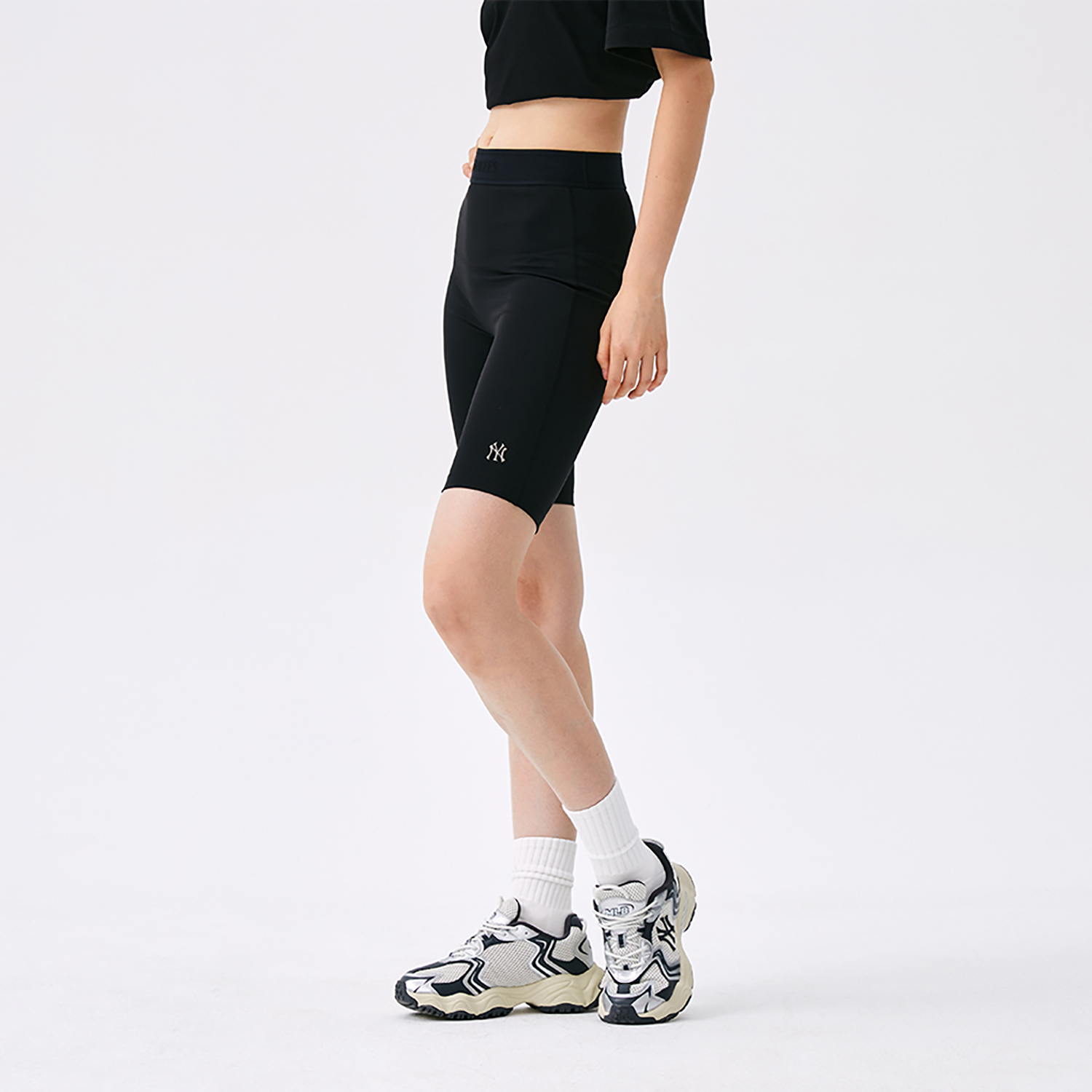 MLB New York Yankees Basic Collection Cycling Pants Women’s Black