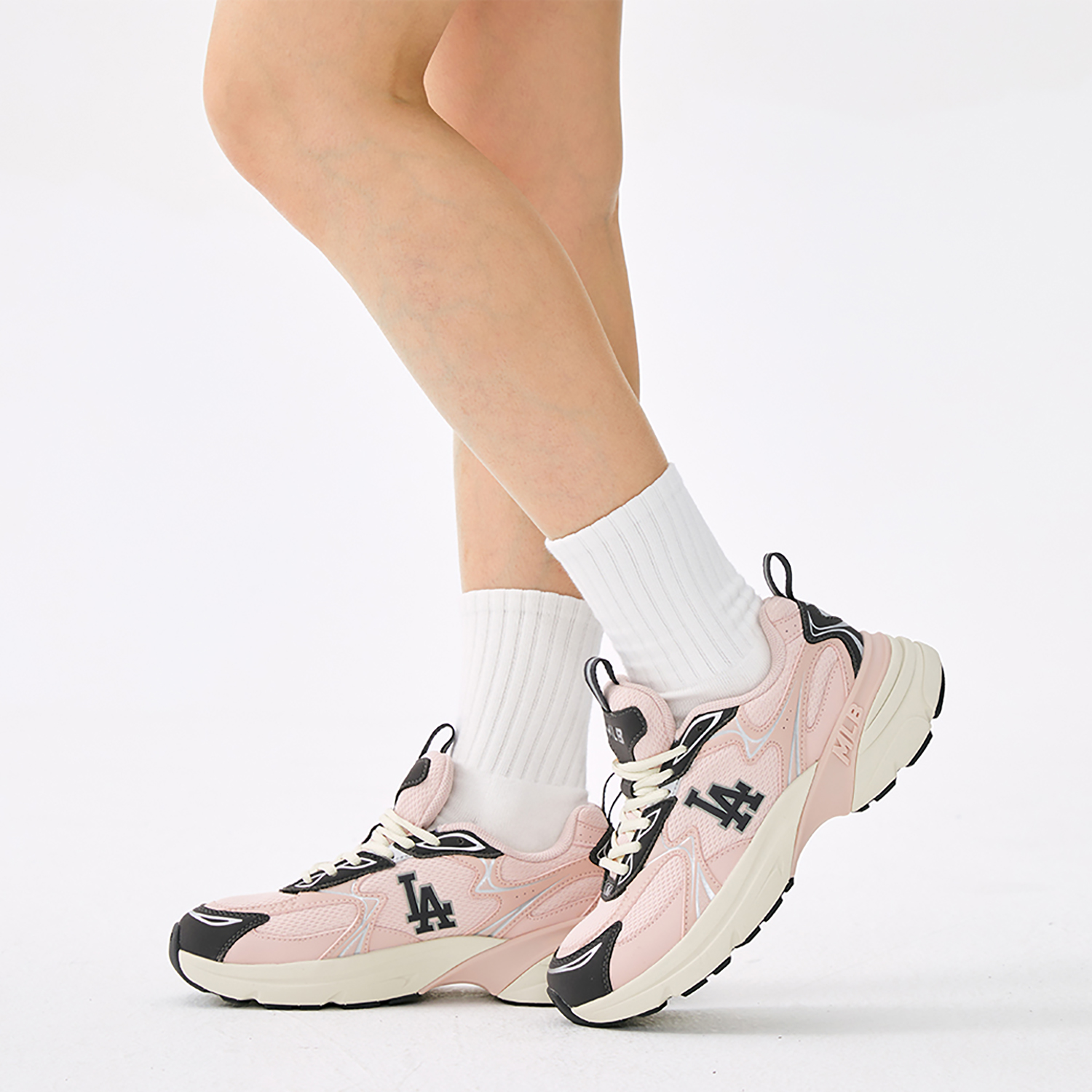 MLB Los Angeles Dodgers Textile, Synthetic Leather Low top Running Shoes Unisex Light Pink