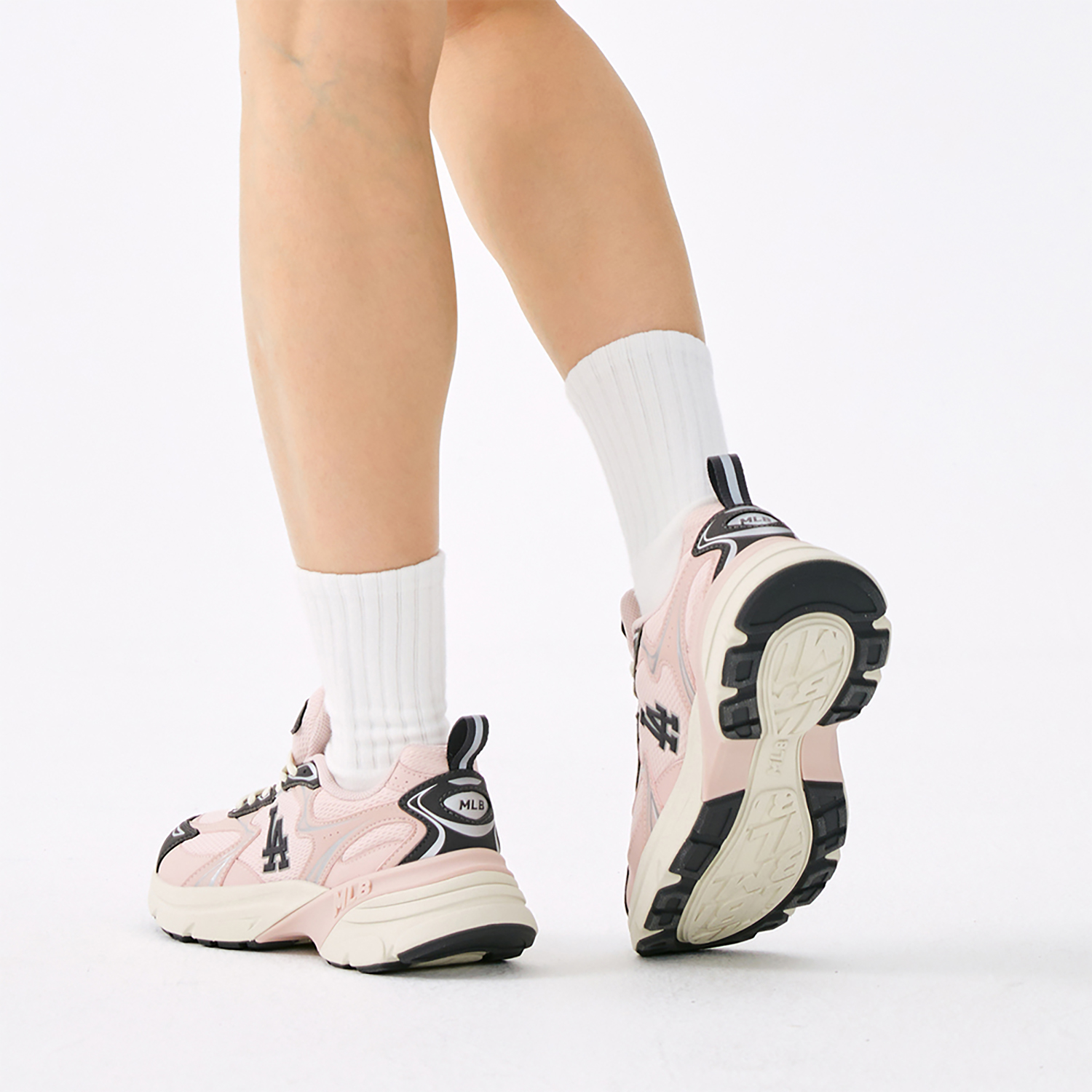 MLB Los Angeles Dodgers Textile, Synthetic Leather Low top Running Shoes Unisex Light Pink