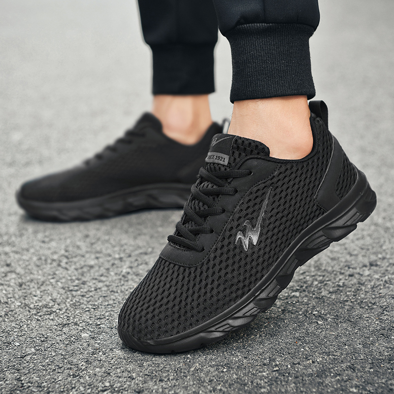 Binary Cushioning Rebound Lightweight Breathable Slip Resistant Low top Running Shoes Men’s Black Warrior