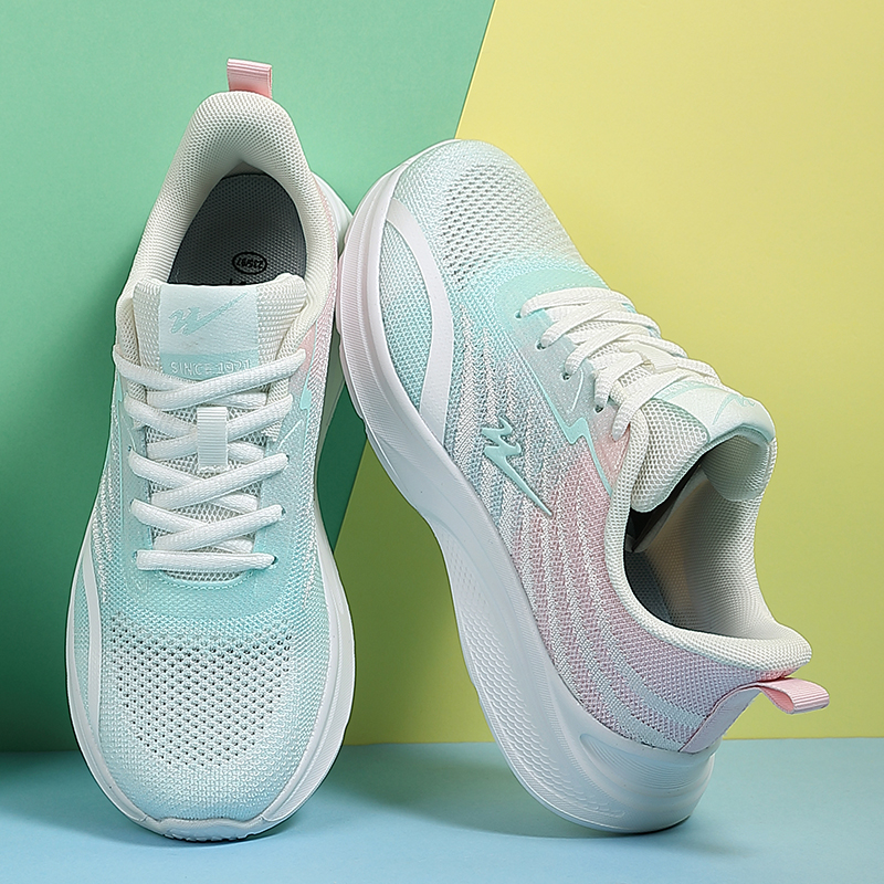 Binary Cushioning Lightweight Breathable Slip Resistant Cushioning Lightweight Breathable Slip Resistant Low top Casual
