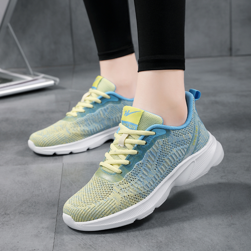Binary Running Shoes Women’s Low Top White