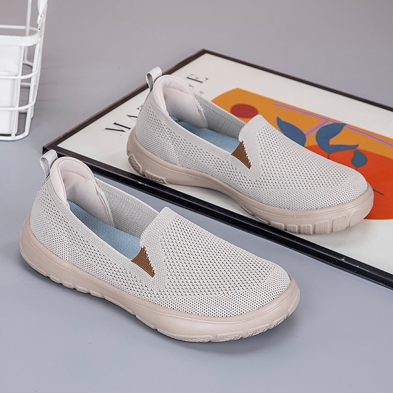 DOUBLE STAR 88 Flyknit Breathable, Lightweight, Slip Resistant Low Top Casual Shoes Women’s