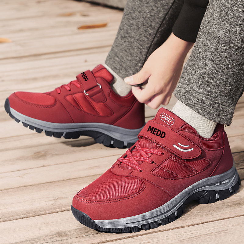 Medd Walking Shoes Women’s Low Top Maroon