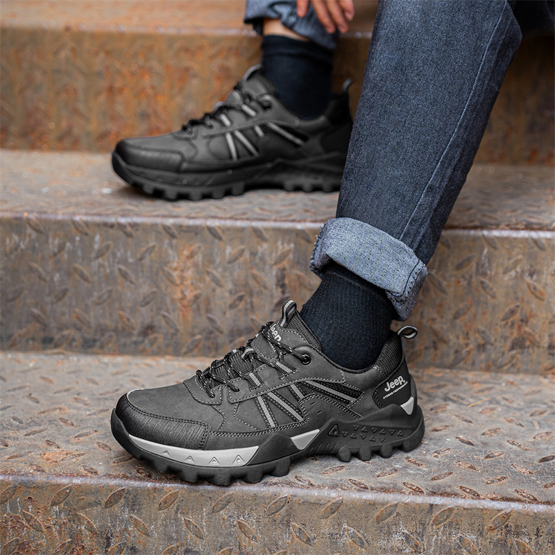 Jeep Abrasion Resistant Low top Hiking Shoes Men’s Black