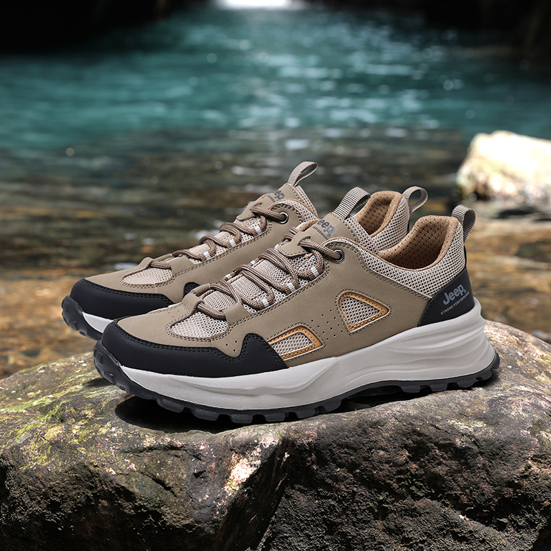 Jeep Microfiber Leather Moisture wicking Low top Hiking Shoes Men’s