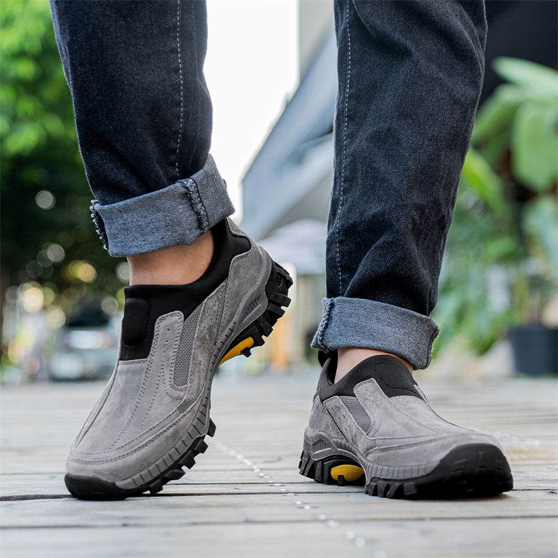 Jeep Abrasion Resistant Low top Hiking Shoes Men’s Gray