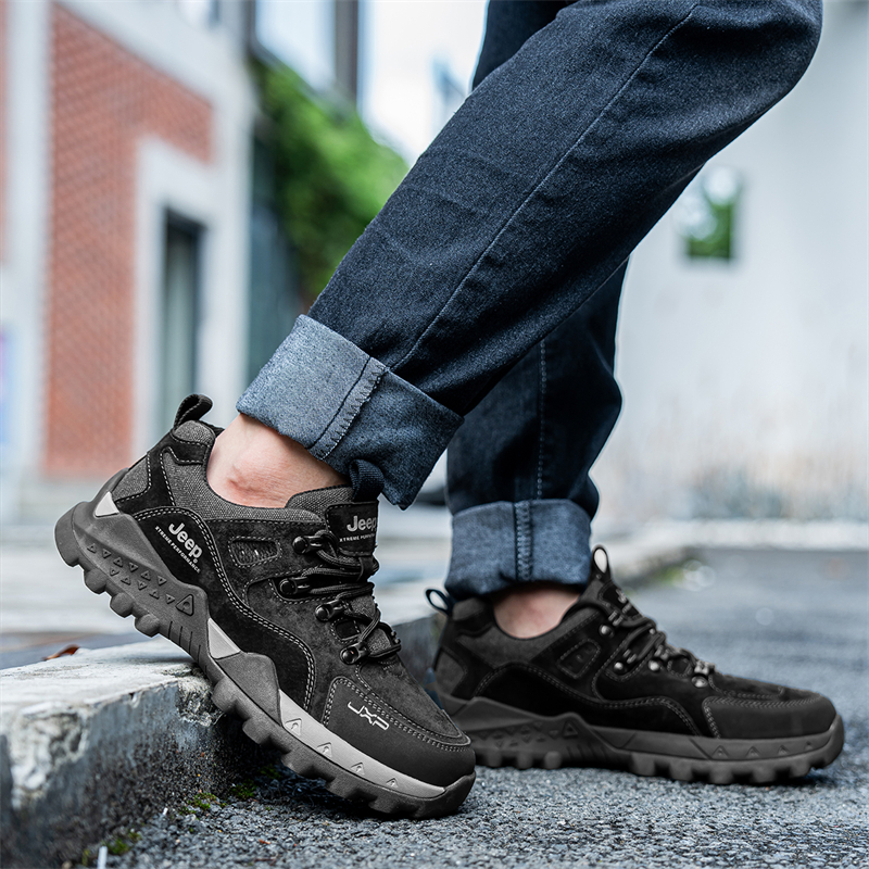 Jeep Low top Hiking Shoes Men’s Black