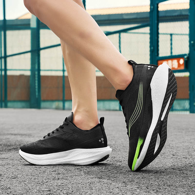 BAOZAOGONGYANG Breathable And Resilient Low top Physical Fitness Test & Exam Racing Running Shoes Men’s
