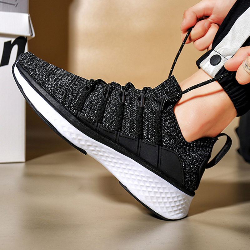 BAOZAOGONGYANG Comfortable And Trendy Slip Resistant, Breathable, Lightweight Low top Casual Running Shoes Men’s