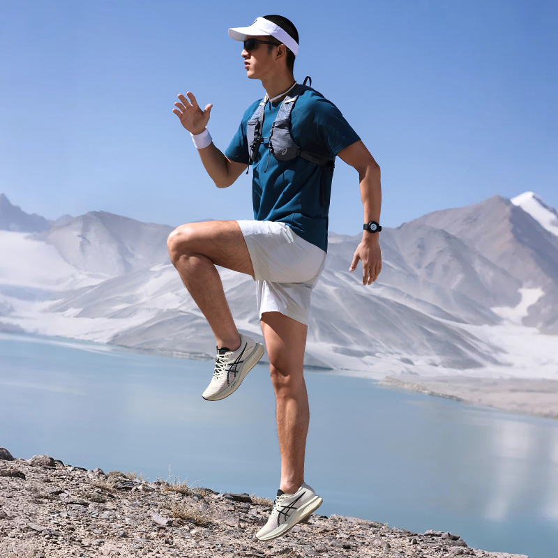 Мужские кроссовки ASICS ASICS Magic Speed 3.0 (черно-белые) — фото 7