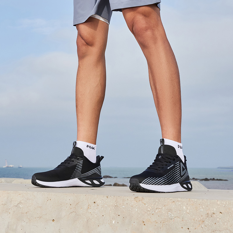 PEAK Textile, Synthetic Leather Cushioning Slip Resistant Breathable Low top Running Shoes Men’s Black White