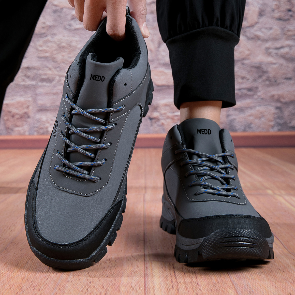 Medd Outdoor Shoes Men’s Low Top Black
