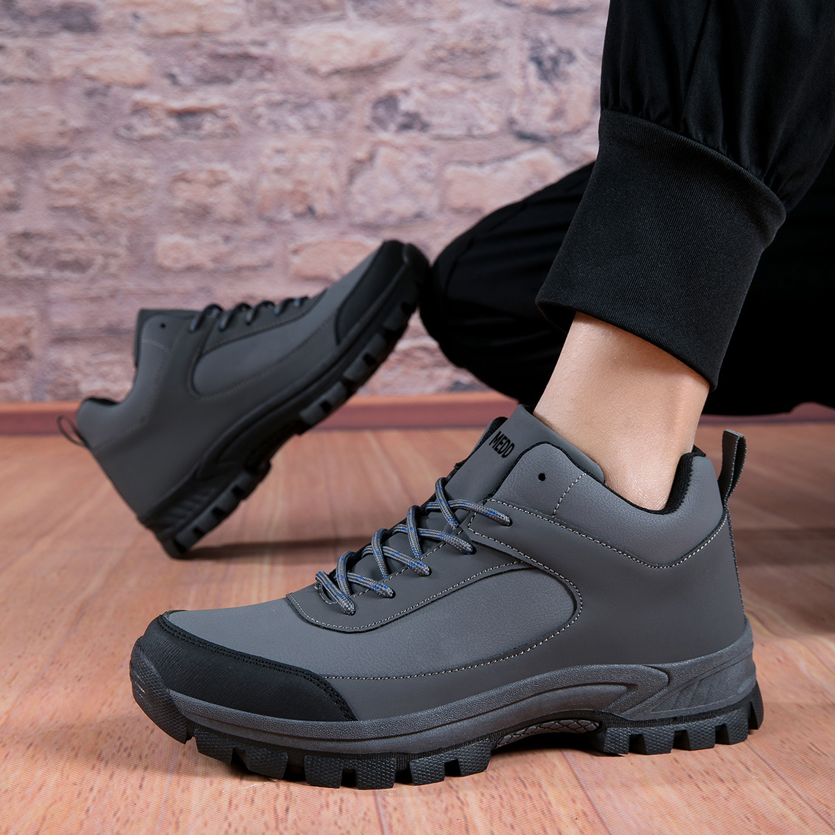 Medd Outdoor Shoes Men’s Low Top Black